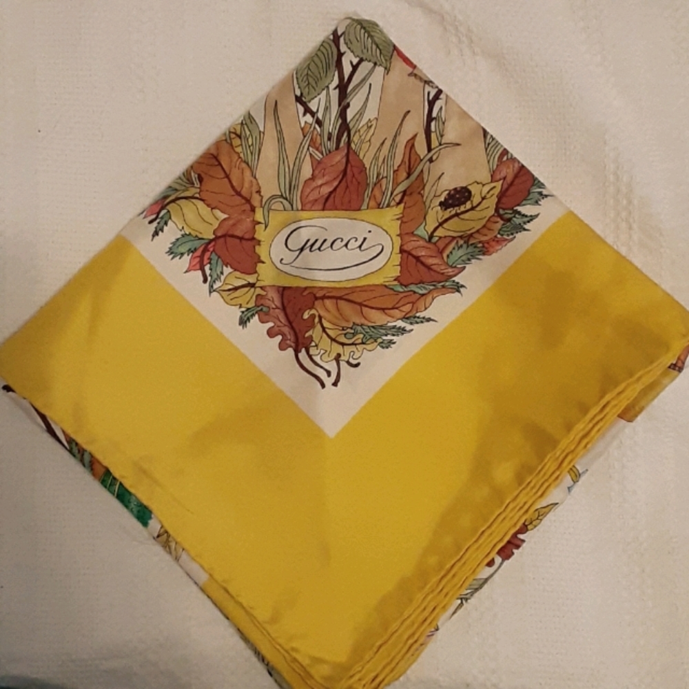 Rare Vintage Gucci Silk Mushroom Scarf